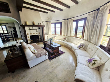 11-20939a0134ad724a8cb2a801094d15a4