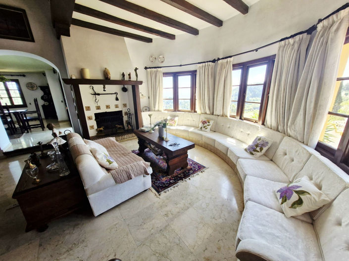 Image No.11-4 Bed House for sale