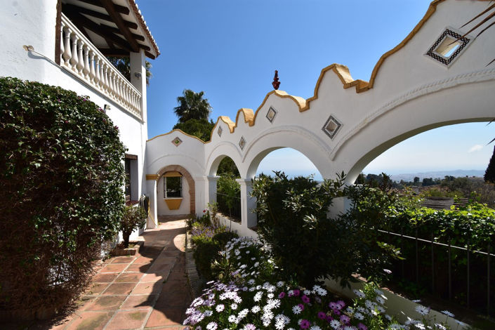 Image No.27-4 Bed House for sale