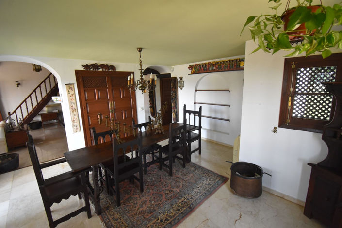 Image No.7-4 Bed House for sale