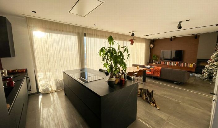 Image No.25-5 Bed Villa for sale