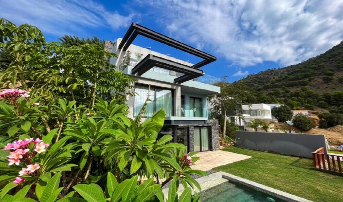 Image No.33-5 Bed Villa for sale