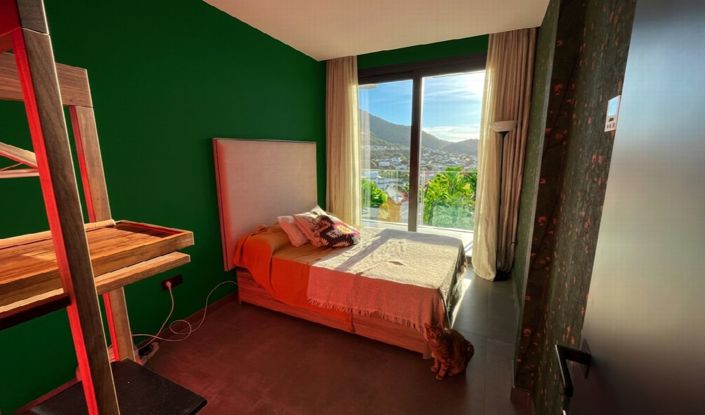 Image No.9-5 Bed Villa for sale