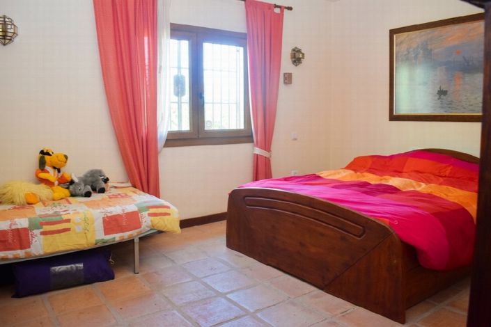 Image No.12-4 Bed Villa for sale