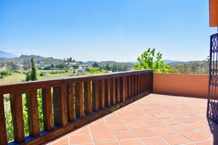 Image No.4-4 Bed Villa for sale