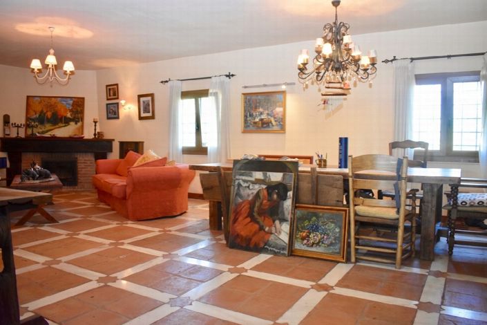 Image No.7-4 Bed Villa for sale