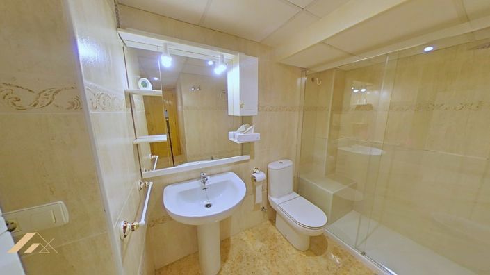 Image No.23-3 Bed Apartment for sale