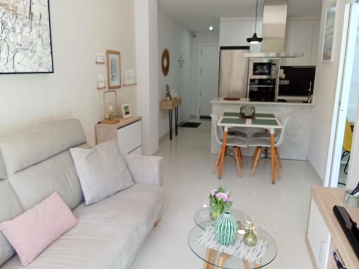 Image No.11-1 Bed House for sale
