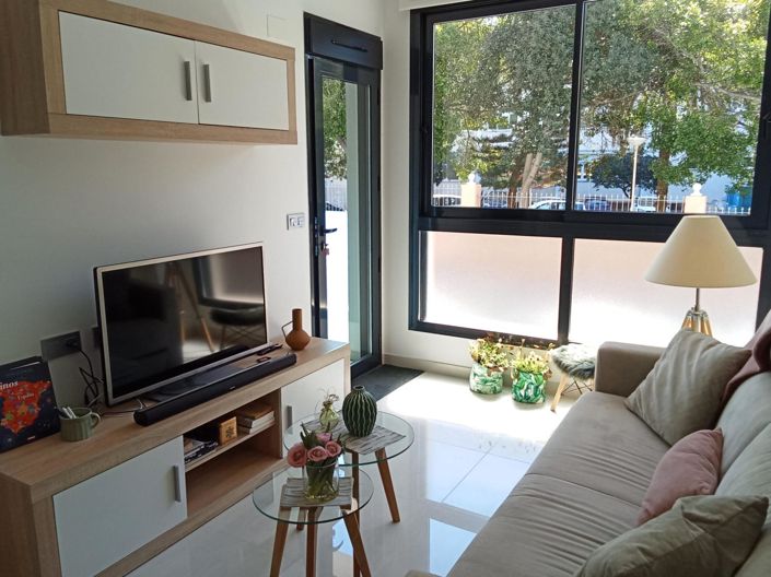 Image No.14-1 Bed House for sale