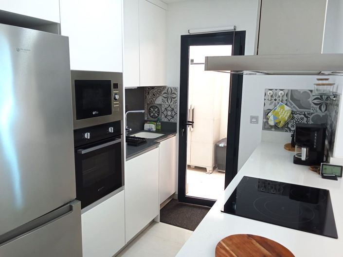Image No.2-1 Bed House for sale