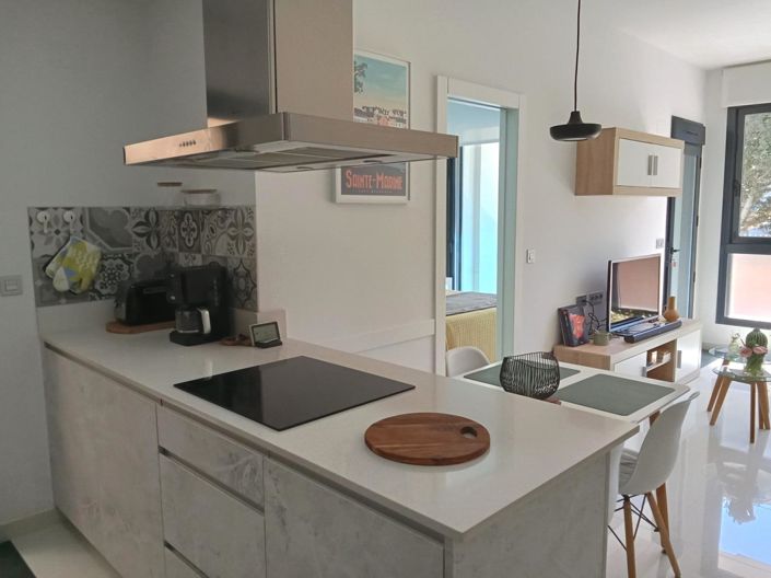 Image No.5-1 Bed House for sale