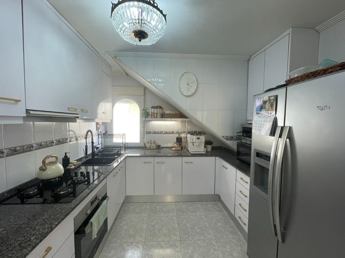 Image No.23-3 Bed Villa for sale