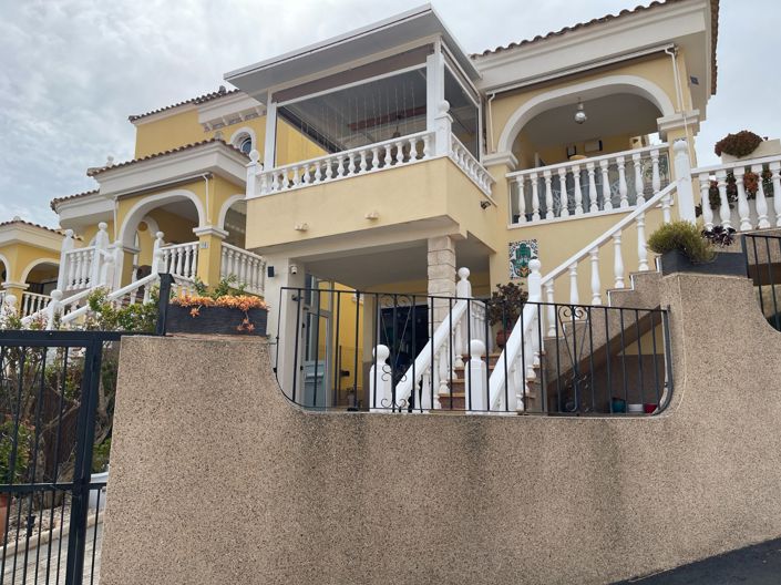 Image No.9-3 Bed Villa for sale