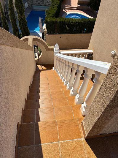 Image No.32-3 Bed Property for sale