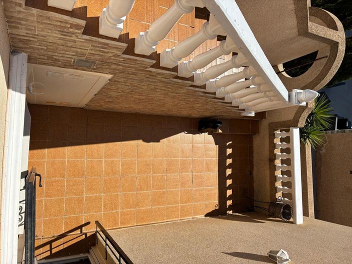 Image No.33-3 Bed Property for sale