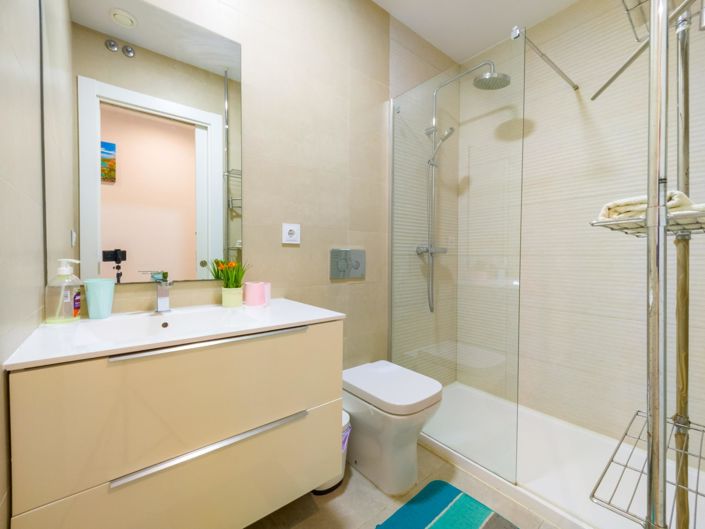 Image No.15-2 Bed Apartment for sale