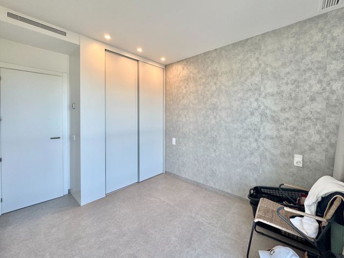 Image No.16-2 Bed Apartment for sale