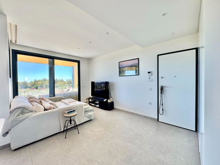 Image No.22-2 Bed Apartment for sale