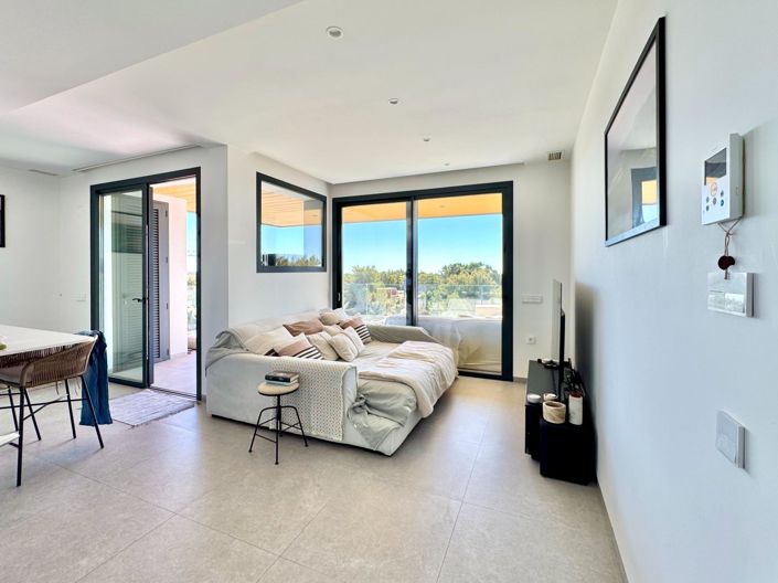 Image No.23-2 Bed Apartment for sale