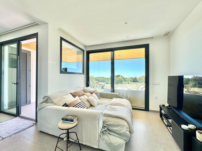 Image No.26-2 Bed Apartment for sale