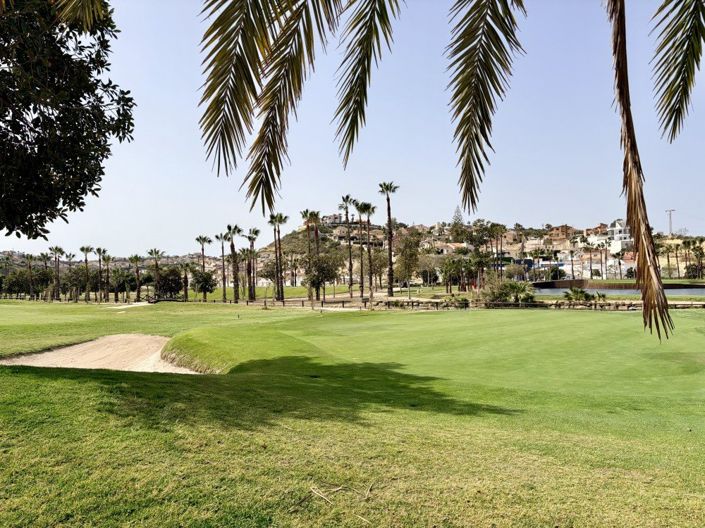 Image No.2-5 Bed Villa for sale