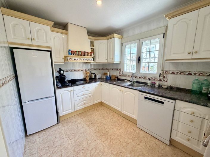 Image No.8-5 Bed Villa for sale