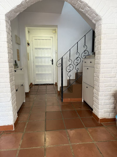 Image No.19-3 Bed House for sale