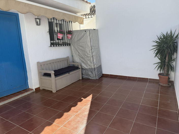 Image No.2-3 Bed House for sale