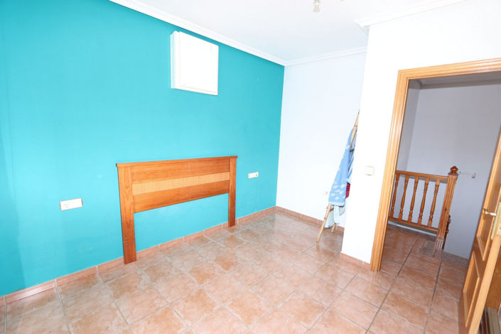 Image No.16-3 Bed House for sale