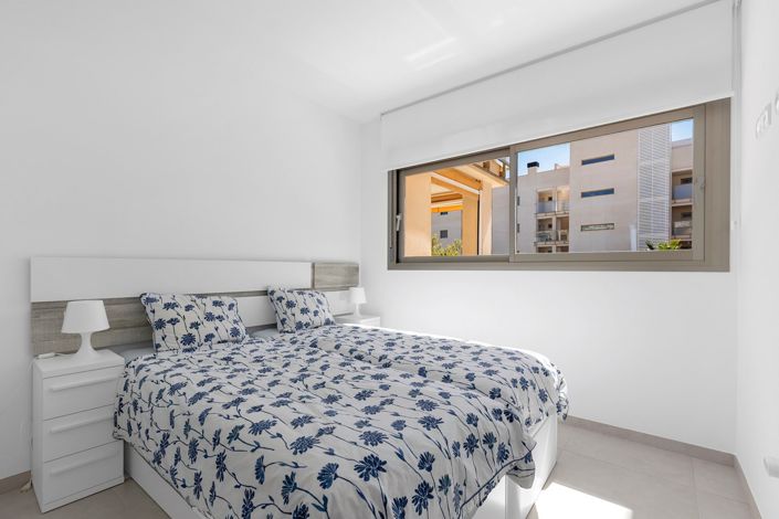 Image No.15-2 Bed Apartment for sale