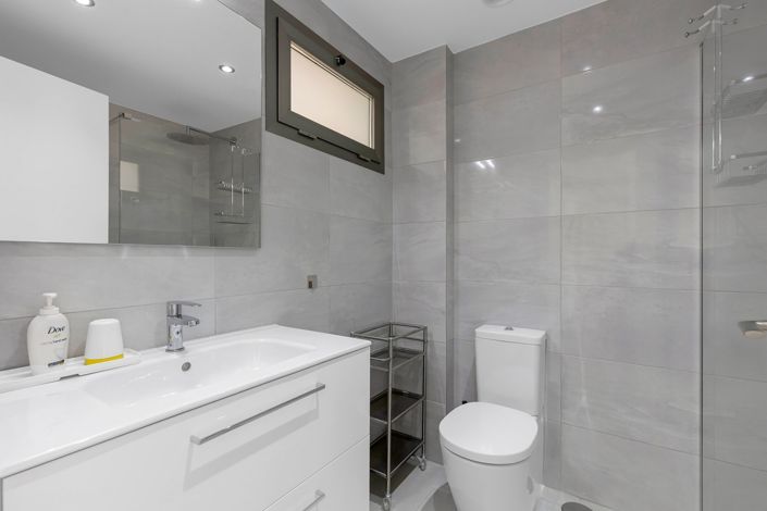 Image No.18-2 Bed Apartment for sale