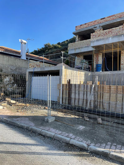 Image No.2-3 Bed Villa for sale