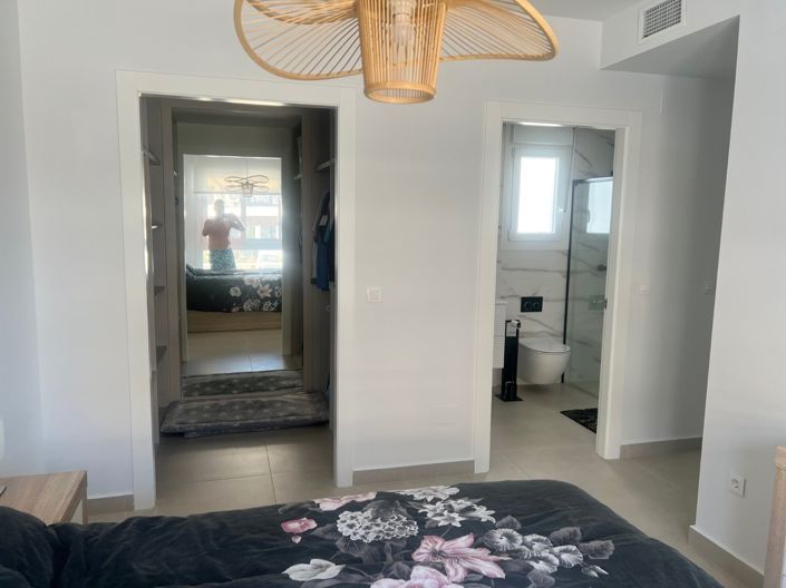 Image No.17-3 Bed Villa for sale