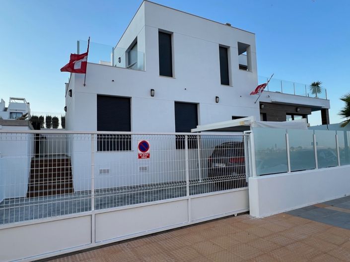 Image No.29-3 Bed Villa for sale