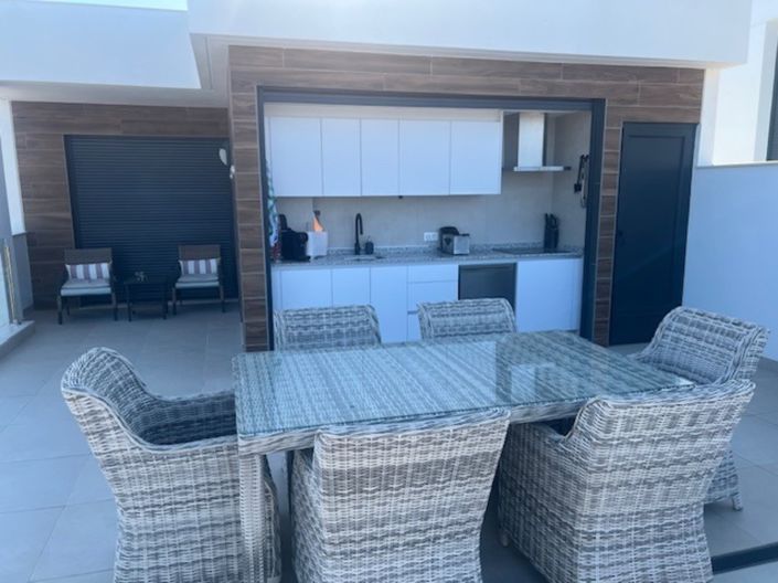 Image No.33-3 Bed Villa for sale