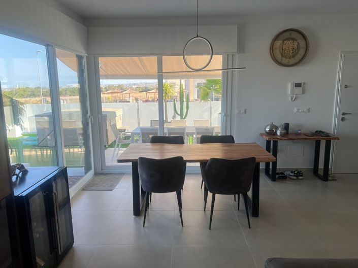 Image No.8-3 Bed Villa for sale