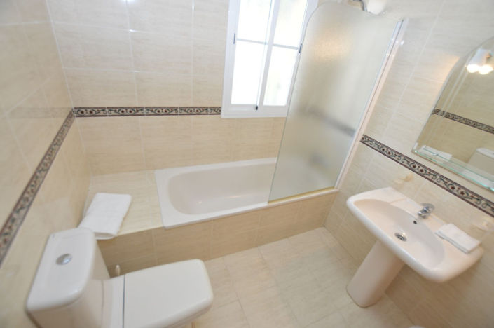 Image No.9-2 Bed Apartment for sale