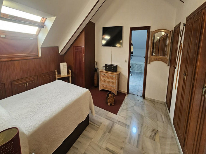 Image No.16-5 Bed Apartment for sale