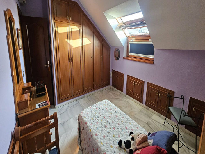 Image No.19-5 Bed Apartment for sale