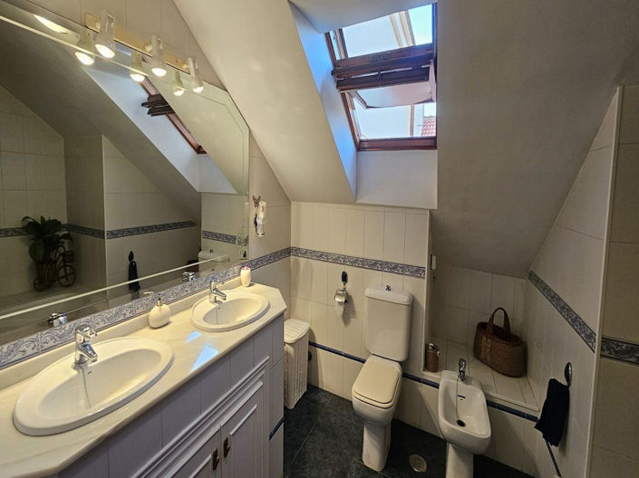 Image No.20-5 Bed Apartment for sale