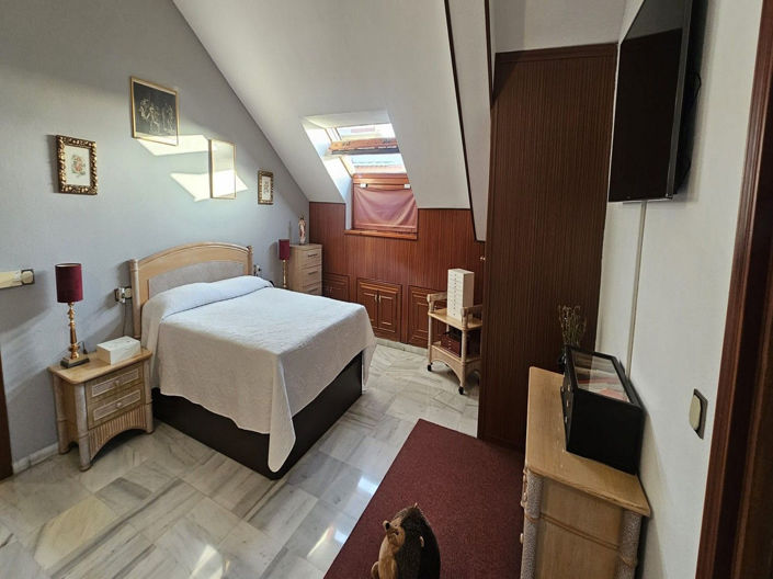 Image No.21-5 Bed Apartment for sale