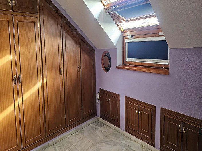 Image No.31-5 Bed Apartment for sale