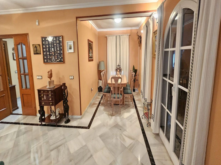Image No.44-5 Bed Apartment for sale