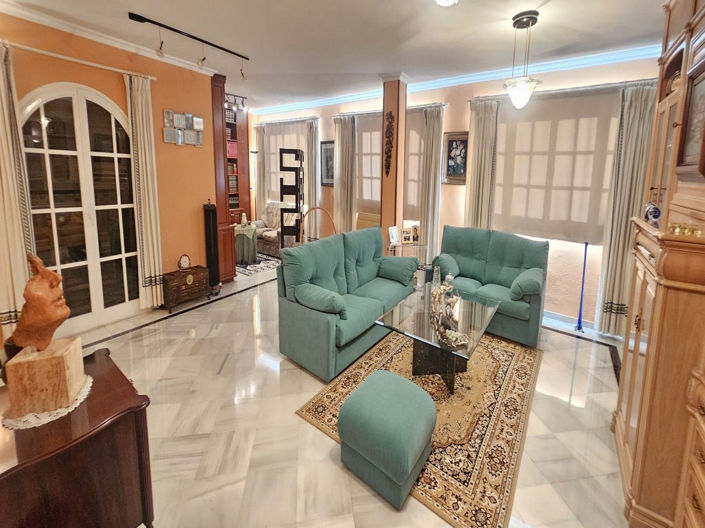 Image No.6-5 Bed Apartment for sale