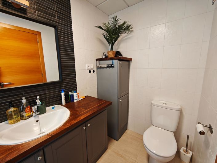 Image No.16-2 Bed Apartment for sale