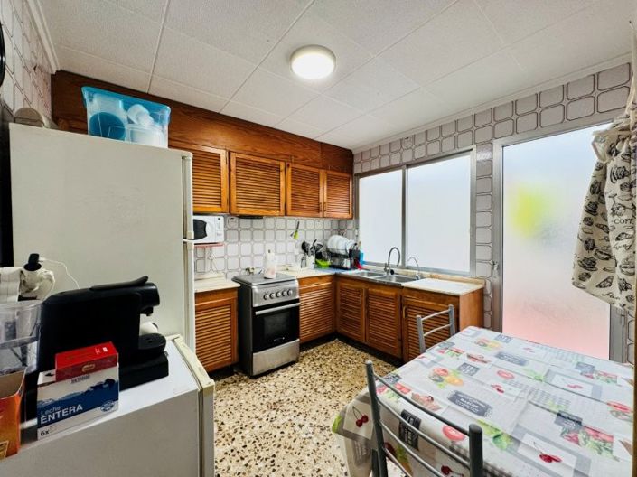 Image No.17-3 Bed Property for sale