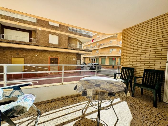 Image No.25-3 Bed Apartment for sale