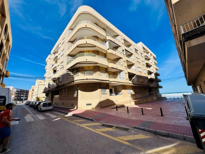 Image No.27-3 Bed Apartment for sale