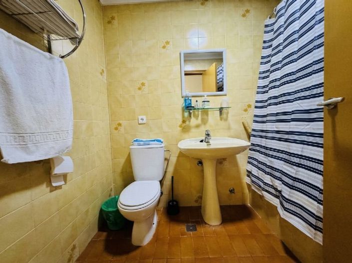Image No.9-3 Bed Property for sale