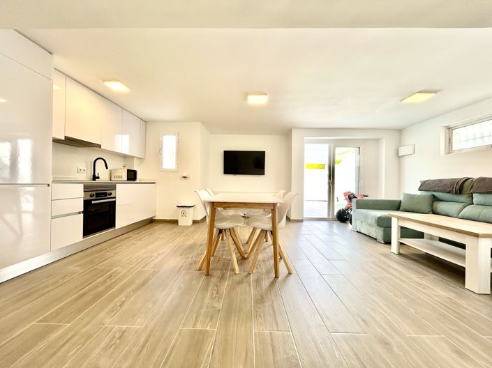 Image No.30-5 Bed Villa for sale